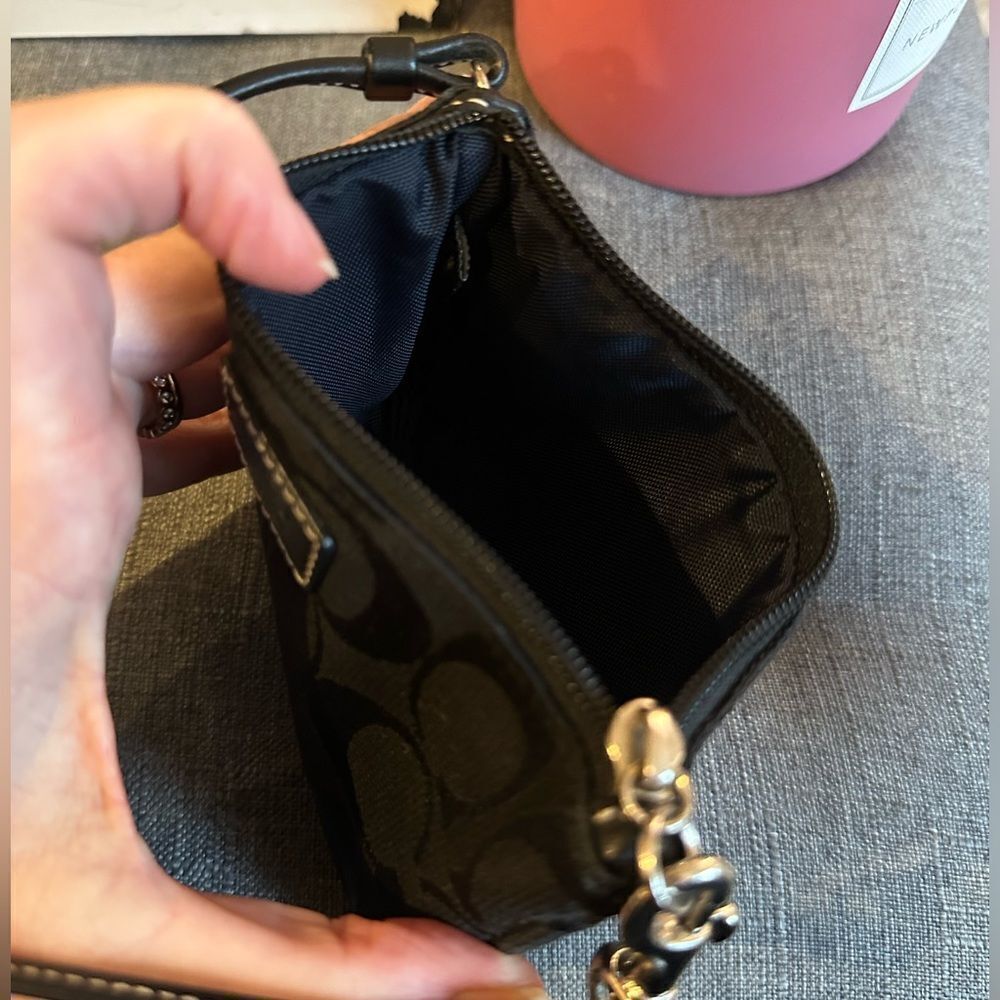 COACH HAMPTONS SLG WRISTLET 2010 BLACK SIGNATURE & LEATHER NICKEL HARDWARE NWOT - Picture 5 of 6